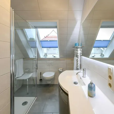 Godenhus Luisa *